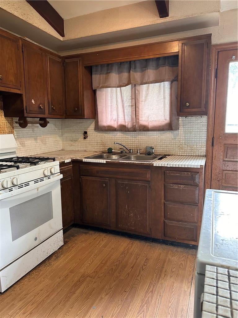 7044 Coronado St, Kansas City, MO 64152
