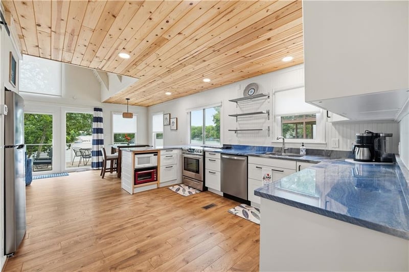 278 Linn Valley Blvd, Linn Valley, KS 66040