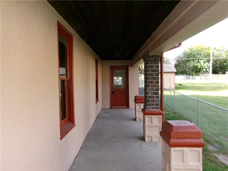 1417 Commercial St, Atchison, KS 66002