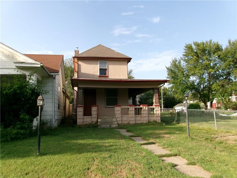 1417 Commercial St, Atchison, KS 66002