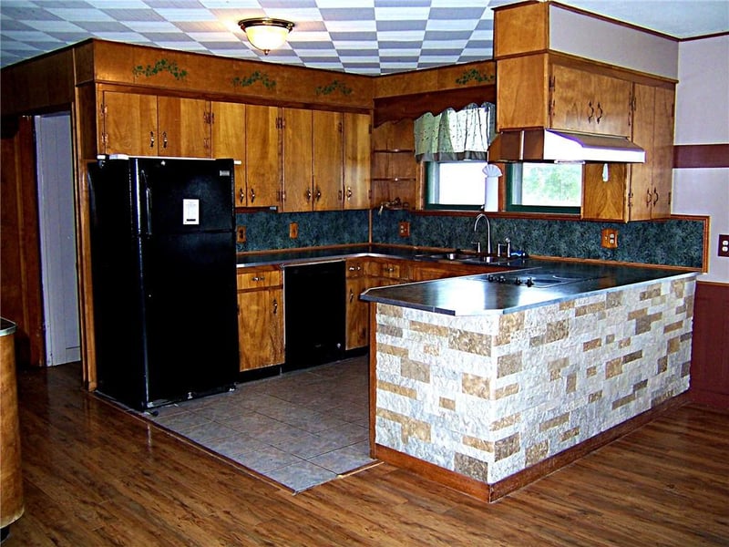 505 Queen St, King City, MO 64463