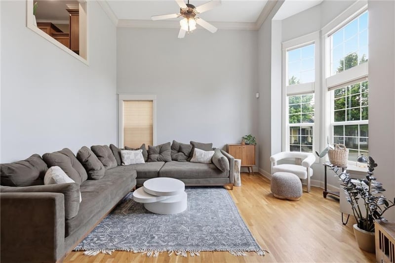 2901 Gentry Park Pw, North Kansas City, MO 64116