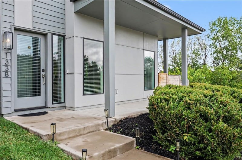1338 E 23rd St, Kansas City, MO 64108