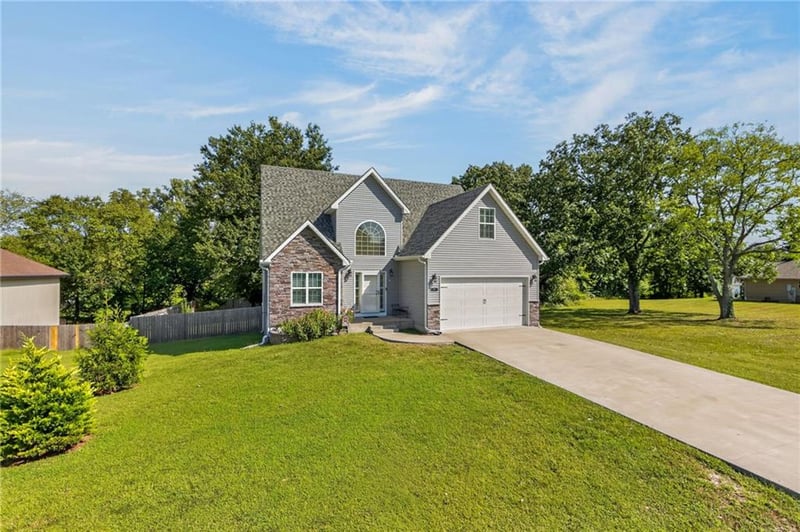 7 SE 230 Rd, Warrensburg, MO 64093