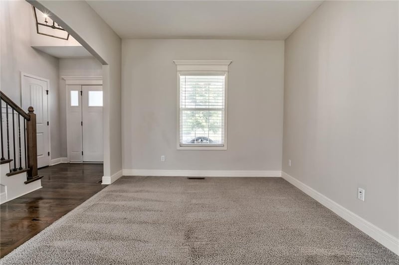 25073 W 148th Ter, Olathe, KS 66061