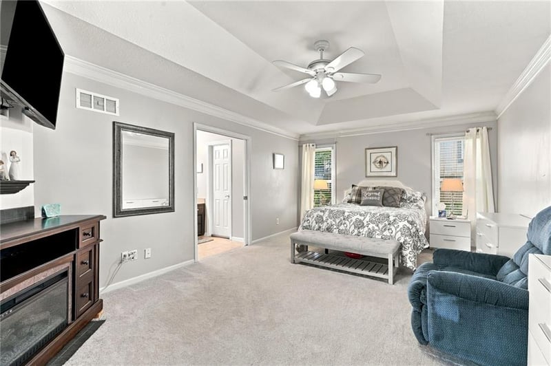 304 SW Green Teal St, Lee's Summit, MO 64082