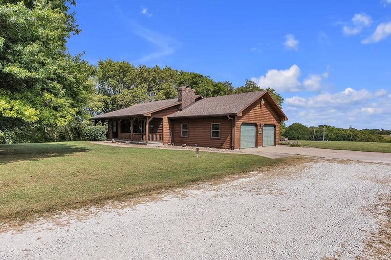 3109 Lane Rd, St Joseph, MO 64504