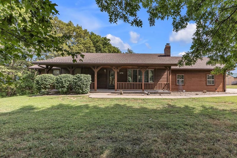 3109 Lane Rd, St Joseph, MO 64504