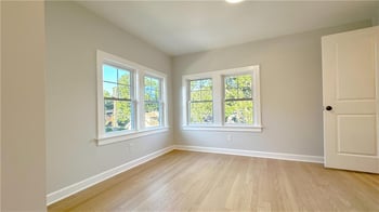 5809 Kenwood Ave, Kansas City, MO 64110