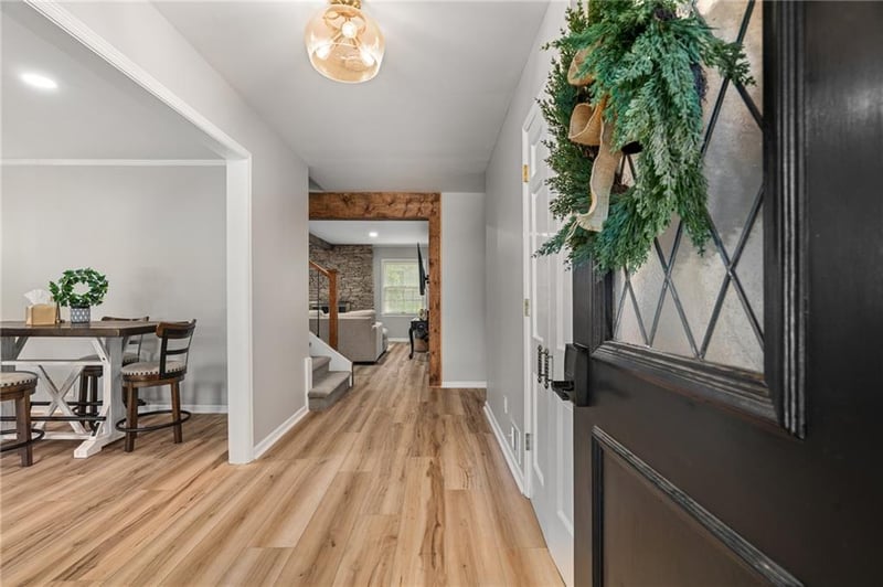 9975 Marty St, Overland Park, KS 66212