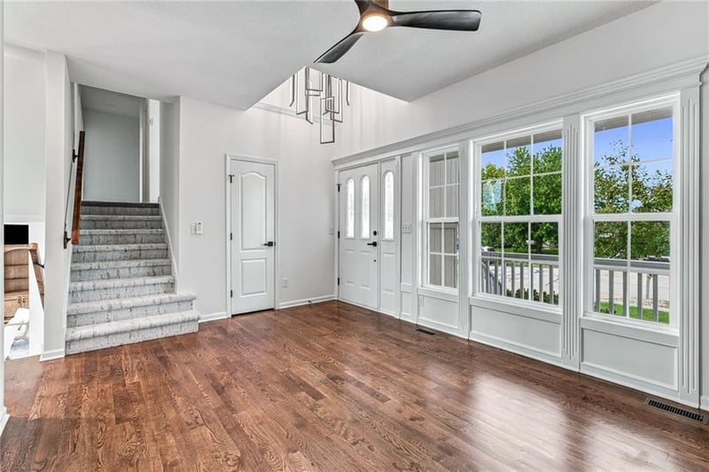 1603 NE 180th Ter, Smithville, MO 64089