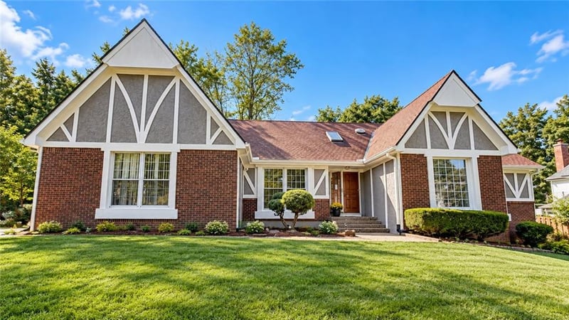 11733 W 109th Cir, Overland Park, KS 66210