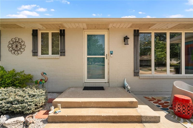 907 N 5th St, Drexel, MO 64742