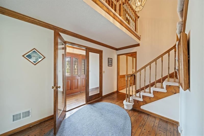 11754 Gillette St, Overland Park, KS 66210