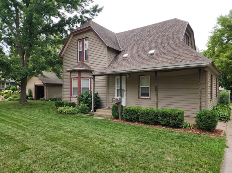 718 W Lyons St, County/other, KS 67554