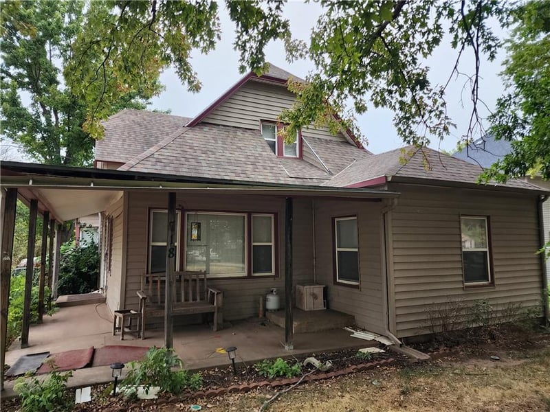 718 W Lyons St, County/other, KS 67554