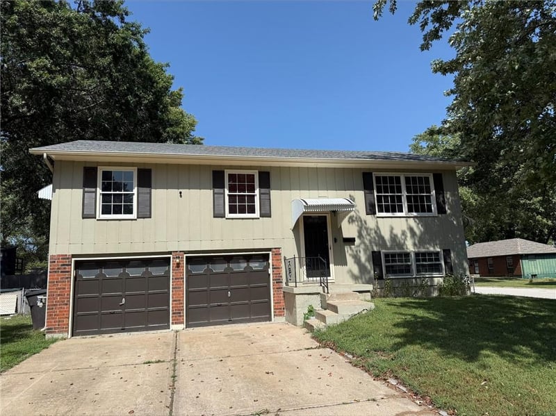 16408 E 40th St, Independence, MO 64055