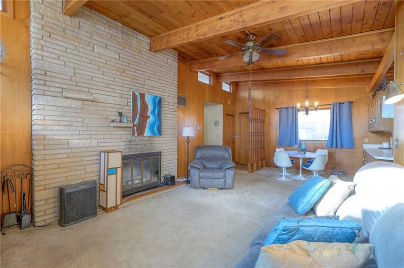 9 Crestview Dr, Paola, KS 66071