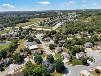 6726 N Charleston Dr, Kansas City, MO 64119