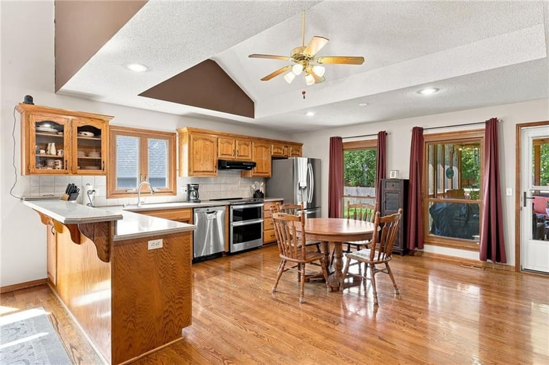 6726 N Charleston Dr, Kansas City, MO 64119