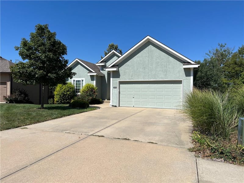 7228 N Spruce Ave, Kansas City, MO 64119