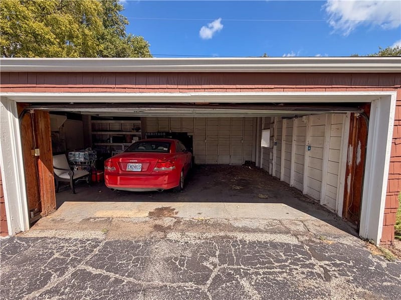 6111 Woodson Rd, Raytown, MO 64133