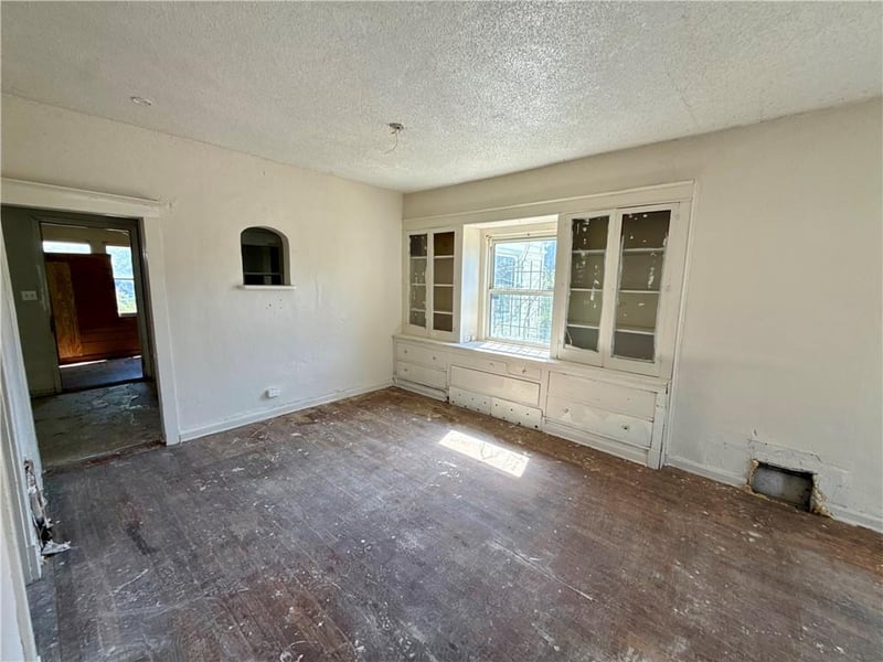 3003 N 31st St, Kansas City, KS 66104