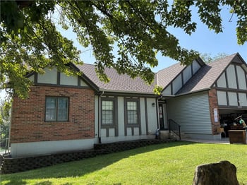 11219 Lakeview Dr, Kansas City, KS 66109