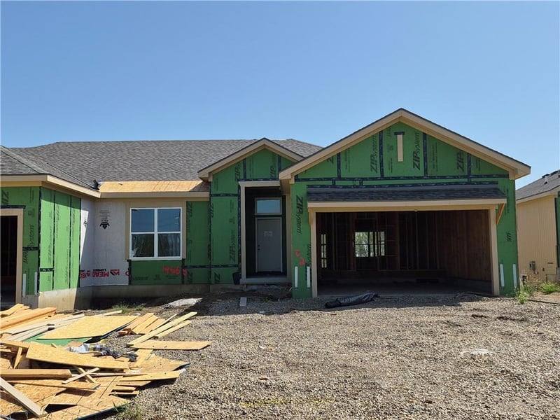 14665 Amanda Ln, Basehor, KS 66007