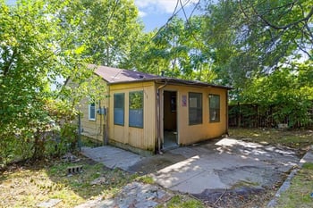 1134 Merriam Ln, Kansas City, KS 66103