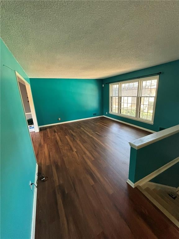 8823 E 57th St E, Raytown, MO 64133