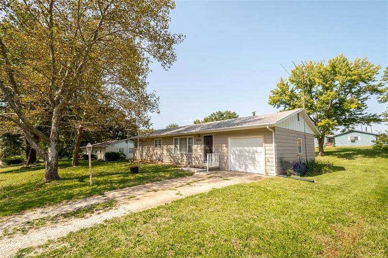 602 Warren St, Oskaloosa, KS 66066