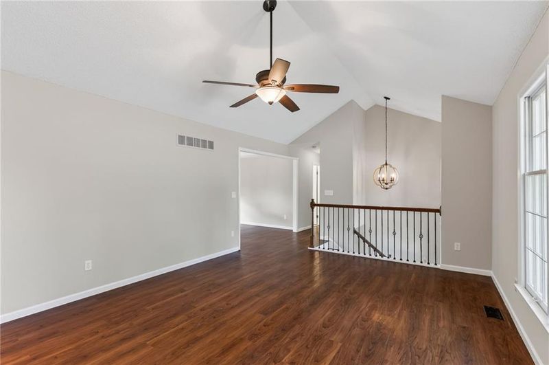 15413 W 152nd St, Olathe, KS 66062