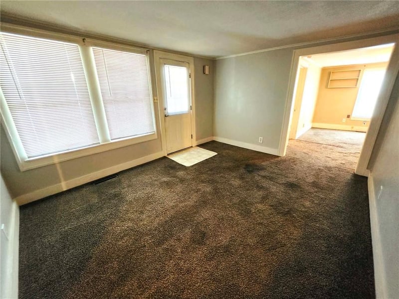 305 E Jackson St, Pittsburg, KS 66762