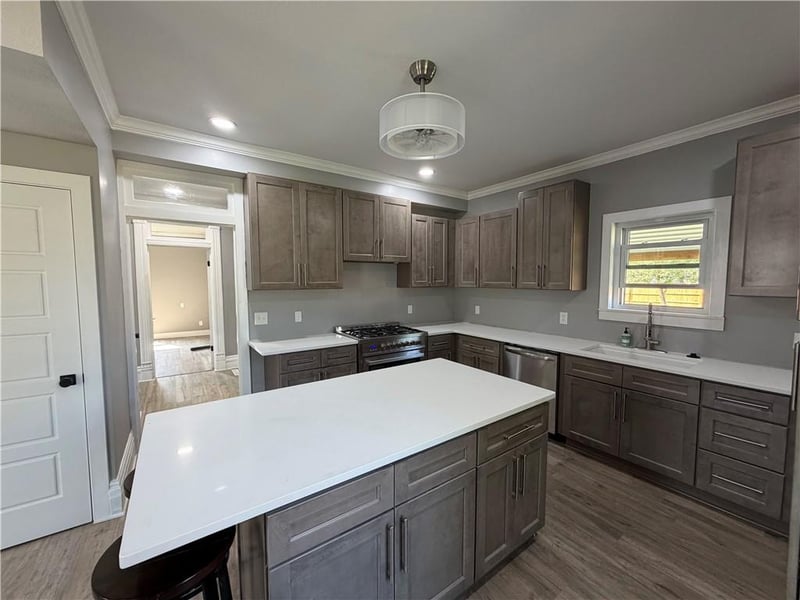 606 East St, Lathrop, MO 64465