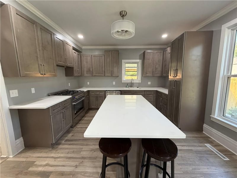 606 East St, Lathrop, MO 64465