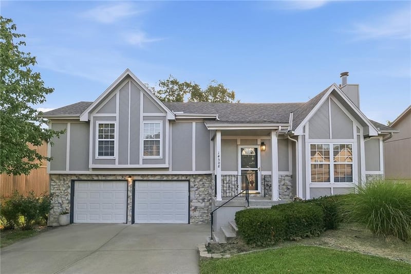 14508 Bristol Ave, Grandview, MO 64030
