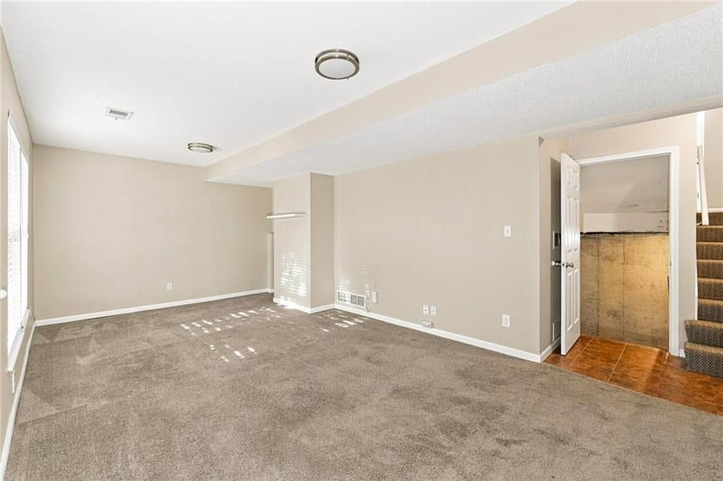 14508 Bristol Ave, Grandview, MO 64030