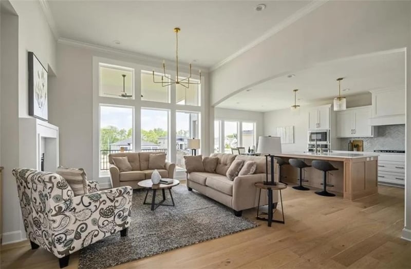 8156 Roundtree St, Lenexa, KS 66220