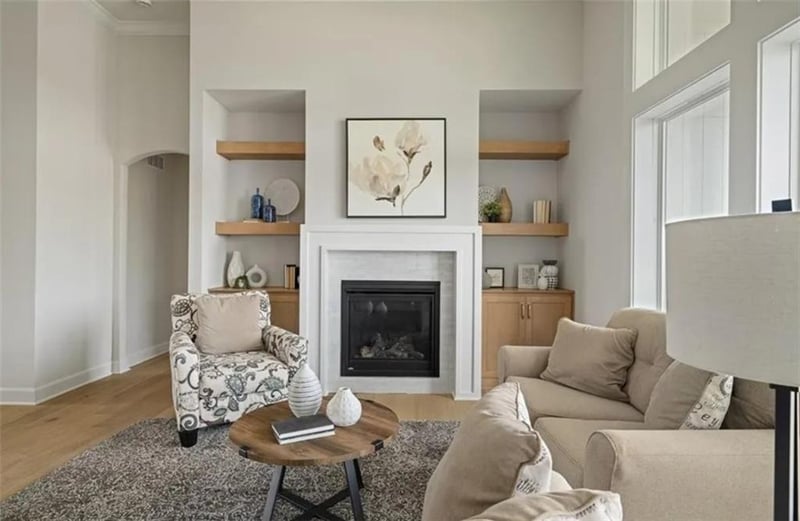 8156 Roundtree St, Lenexa, KS 66220