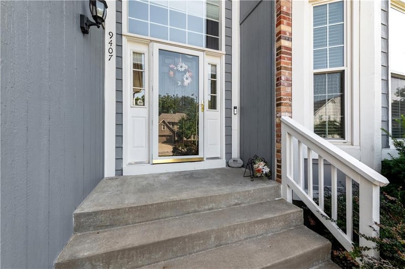 9407 N Tracy Ave, Kansas City, MO 64155