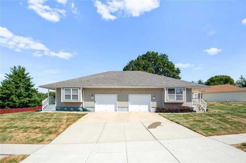 11800 E 47th Ter S, Kansas City, MO 64133