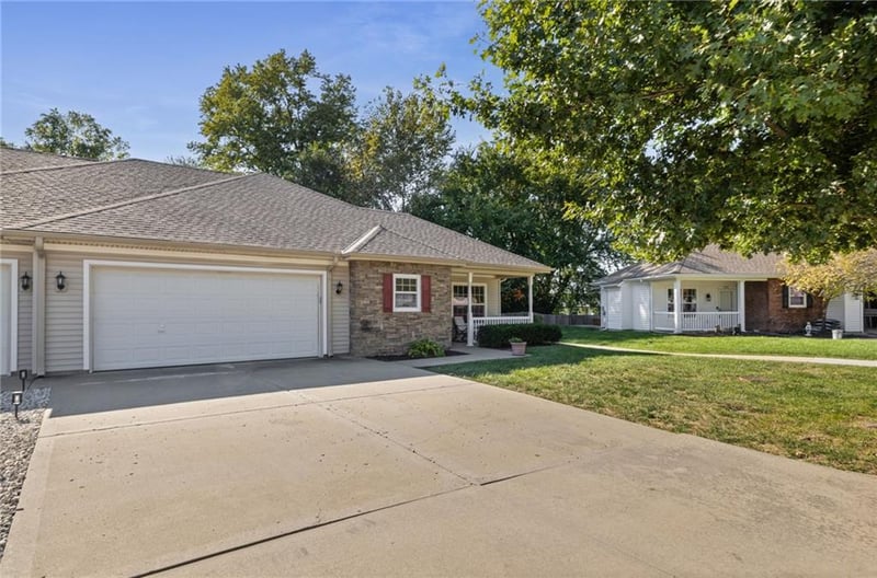 2124 N 114th Ter, Kansas City, KS 66109