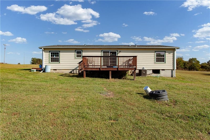 1650 NW 100 Rd, Kingsville, MO 64061