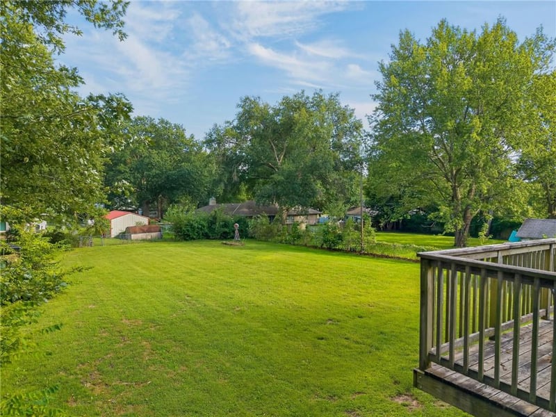 619 Maple St, Lathrop, MO 64465
