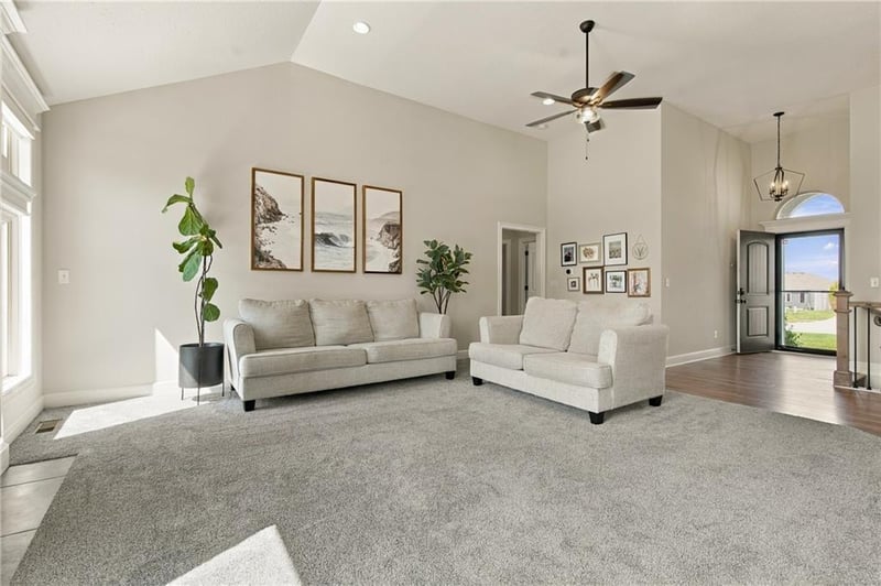 7917 SW 2nd Ter, Blue Springs, MO 64014