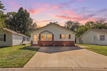 7905 NW 122nd Ct, Kansas City, MO 64163