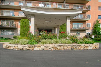 4550 Warwick Blvd #914, Kansas City, MO 64111