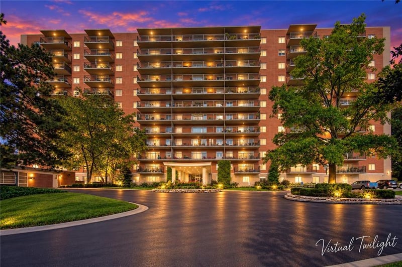 4550 Warwick Blvd #914, Kansas City, MO 64111