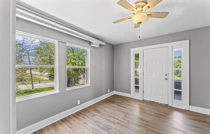 4105 E Linwood Blvd, Kansas City, MO 64128